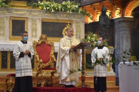 12 giugno 2020 Mons P. Tremolada Vescovo Brescia presiede Messa