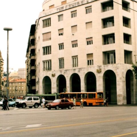 Il palazzo sede della Gestapo in piazza Oberdan a Trieste (foto Aleš Brecelj)